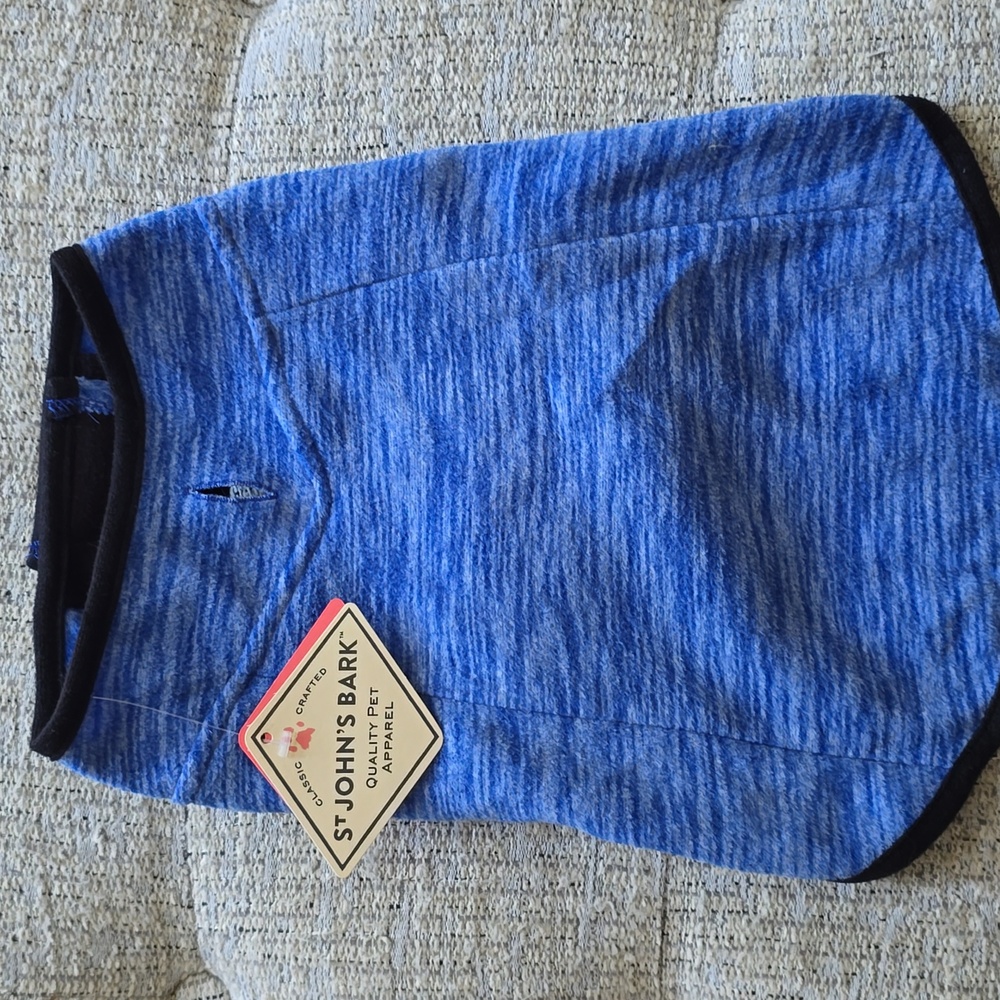 ST. JOHN'S BAY BRAND BLUE PET DOG FLEECE SIZE SMALL